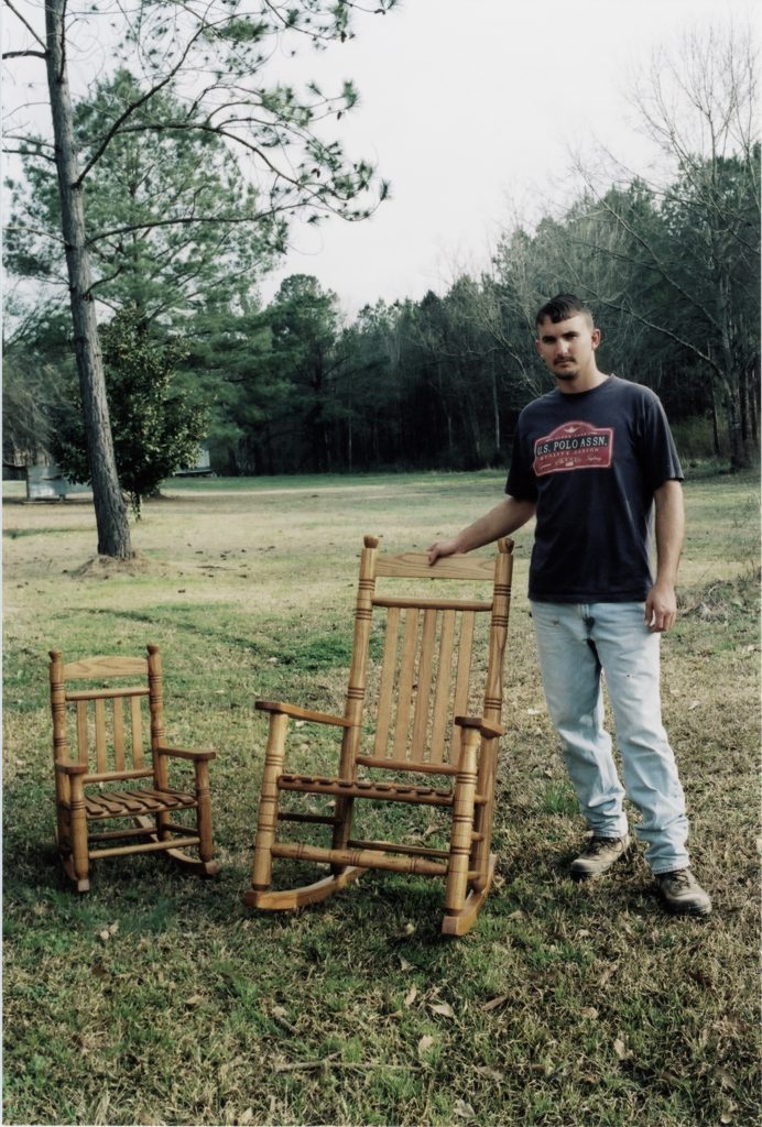Chairmaker Jett “Bubba” Biggart of Thomastown, Mississippi (photo by Wiley Prewitt for the Mississippi Arts Commission).