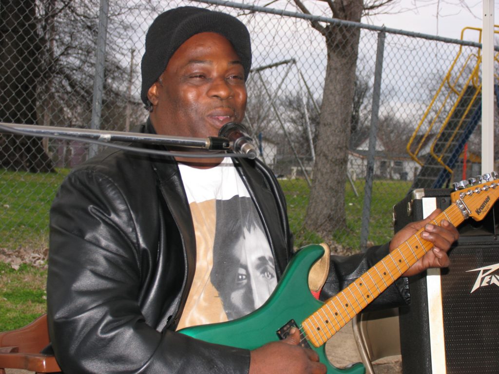 Blues guitarist and vocalist Terry “Big T” Williams performing at a Blues Trail marker unveiling, Clarksdale, January 2007.