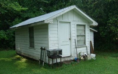 Work shed where Hezekiah Early stores his drums, Natchez, 5/24/10.